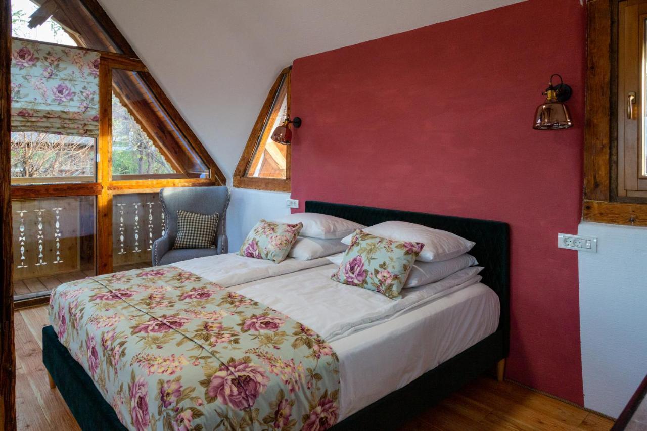 Casele Cu Stuf B&B Haus Ulrike Salicea Экстерьер фото
