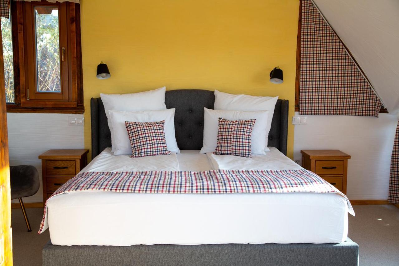Casele Cu Stuf B&B Haus Ulrike Salicea Экстерьер фото
